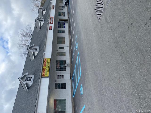 Space A and B - in line spaces