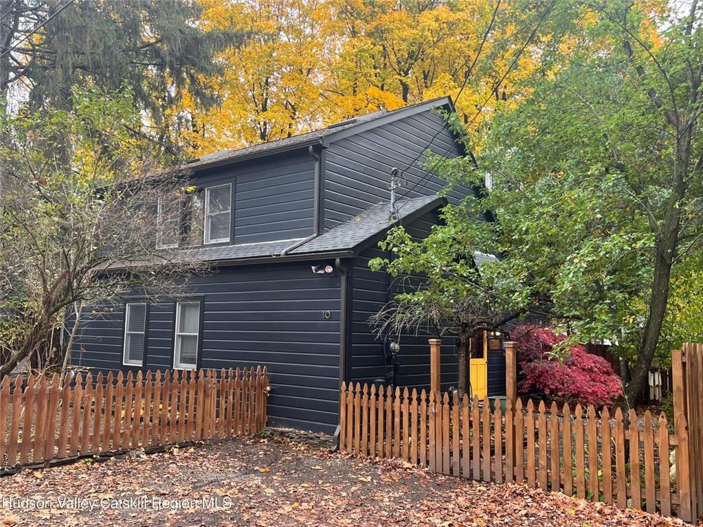 View of side of home
