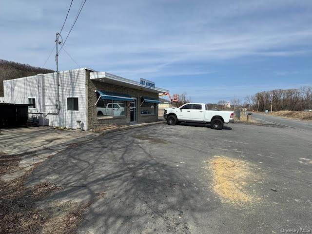 View of parking / parking lot.