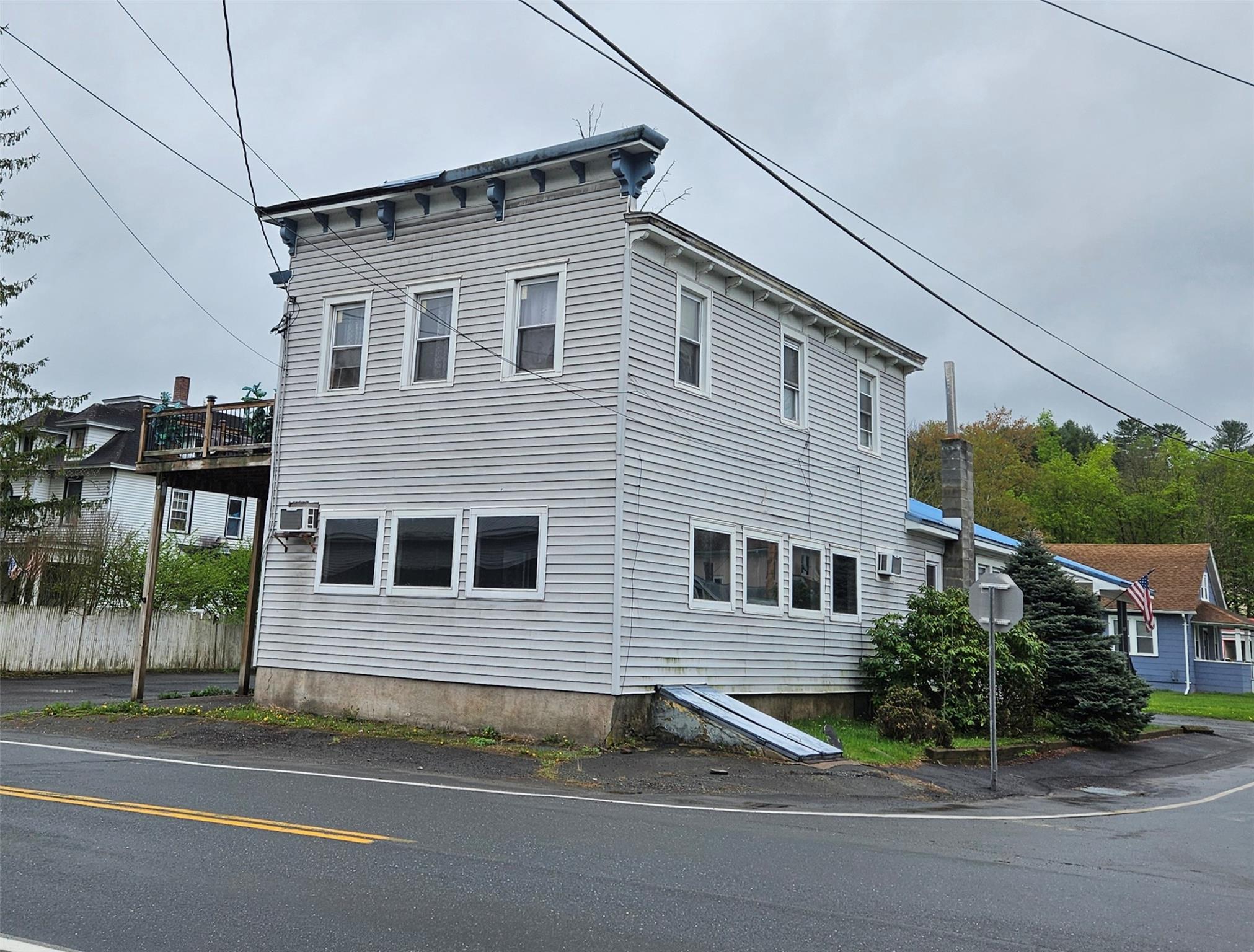 View of property exterior