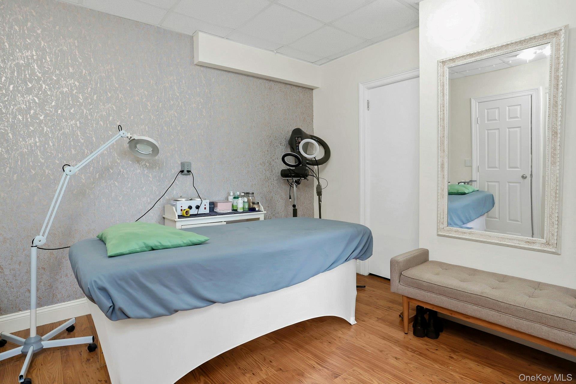 Spa/Treatment Room
