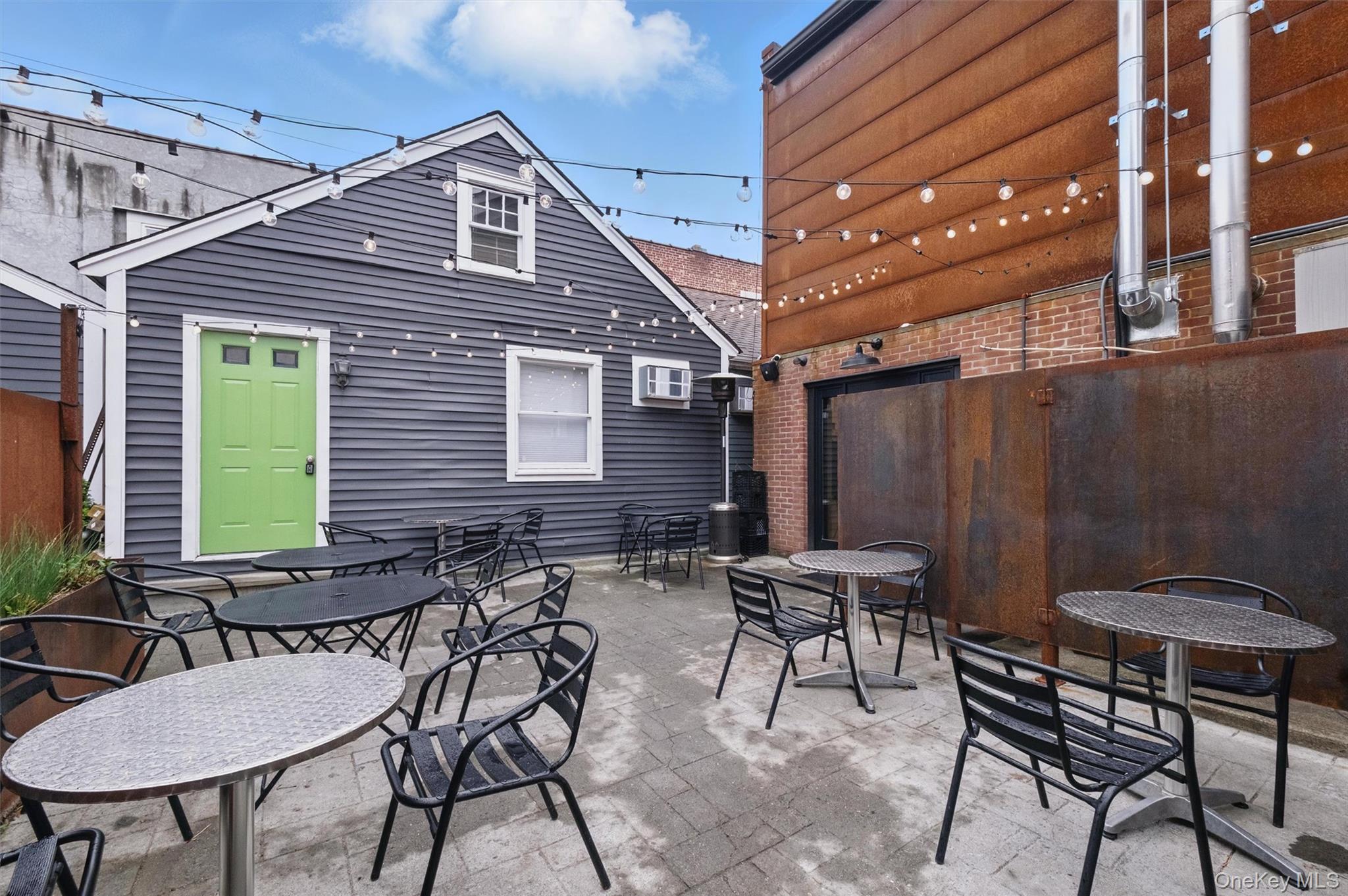 View of patio / terrace with outdoor dining space