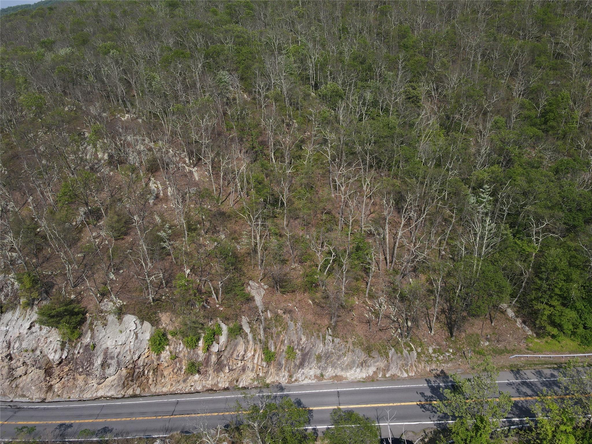 Aerial view of property and surrounding area