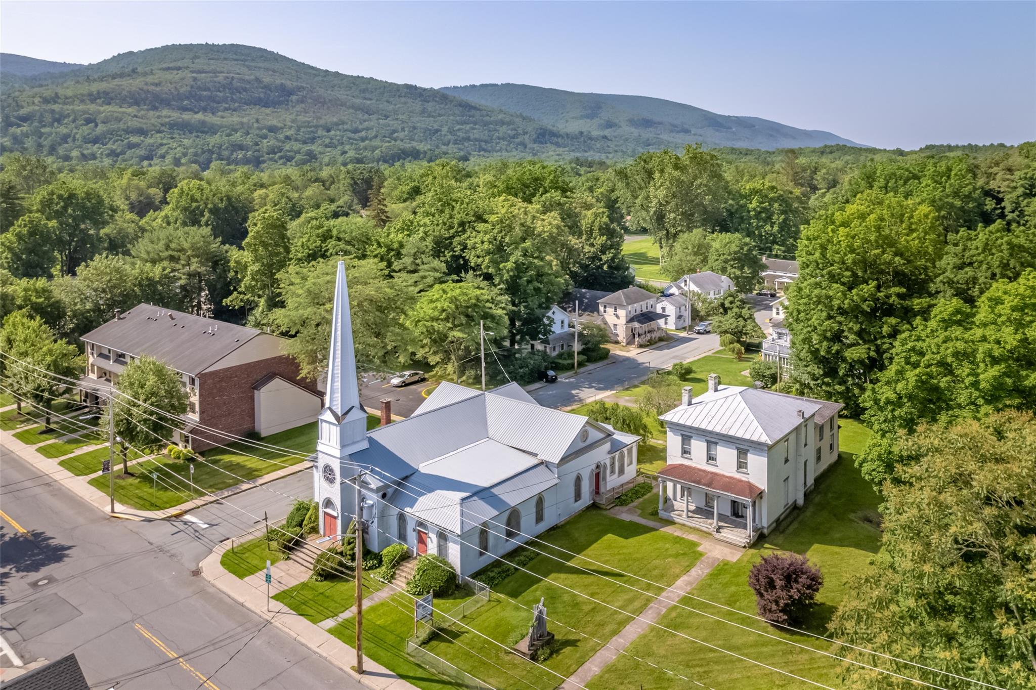 Corner lot with Shawangunk Mountains in background