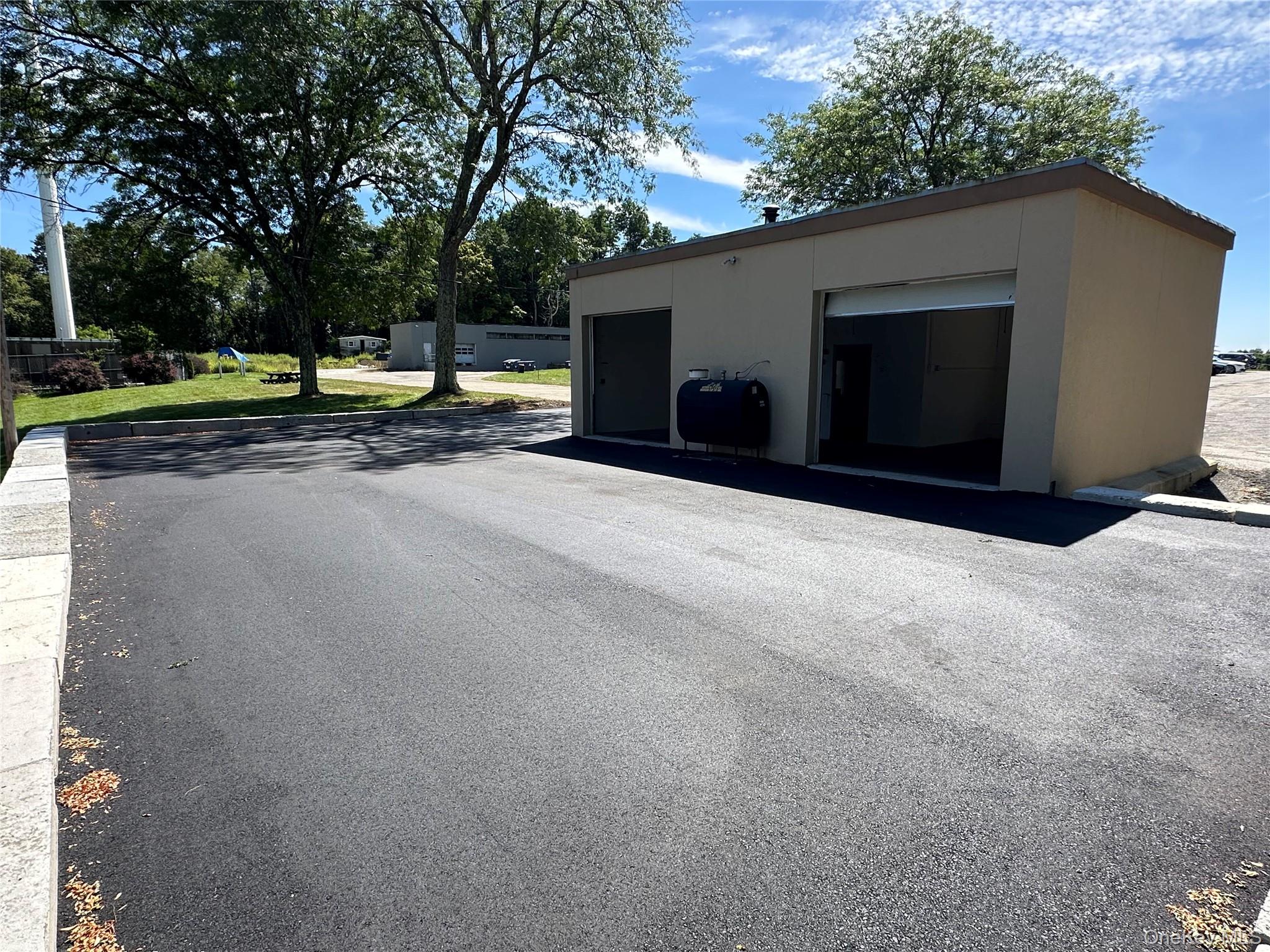2 Car Garage/Workshop