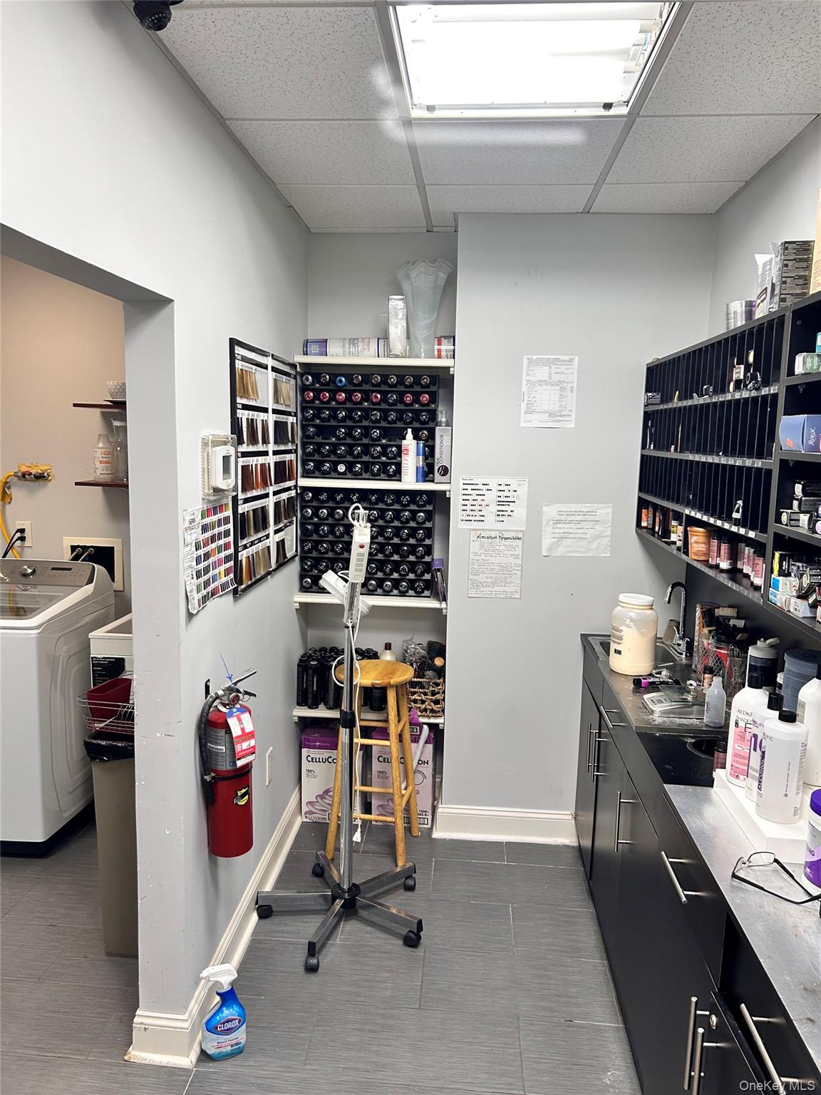 Color Mixing room
