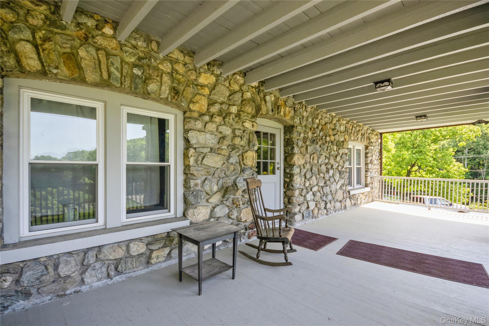 Front porch entrance