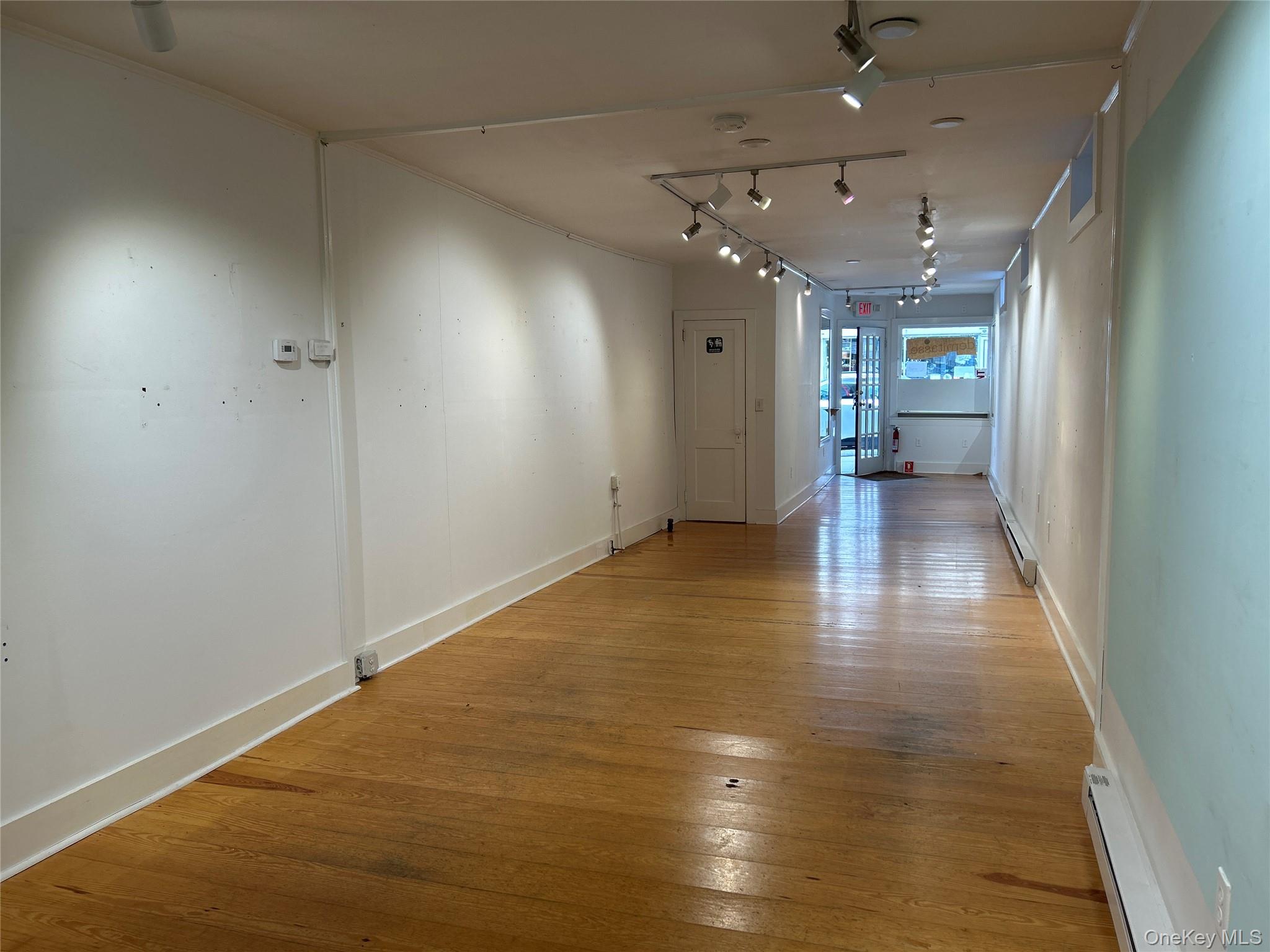 Other view from back to front