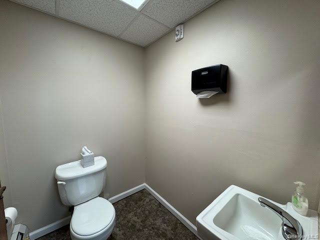 2nd Washroom