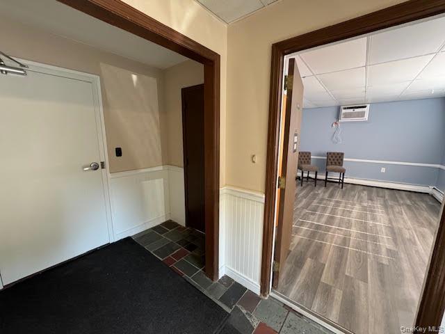 Entry/foyer