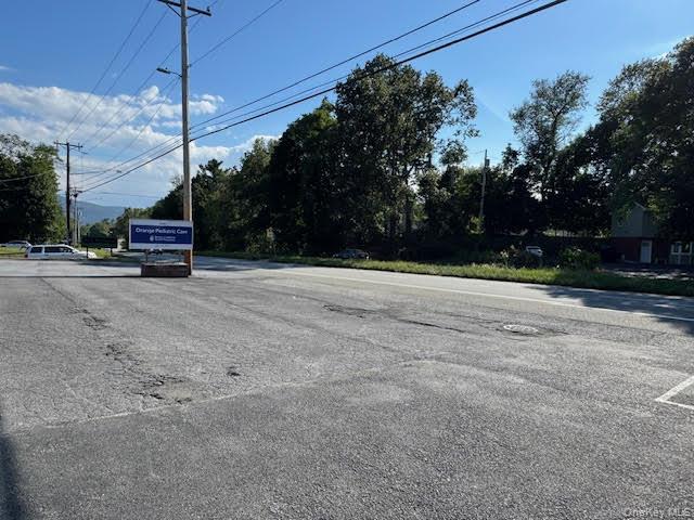 View of parking area and US 9W