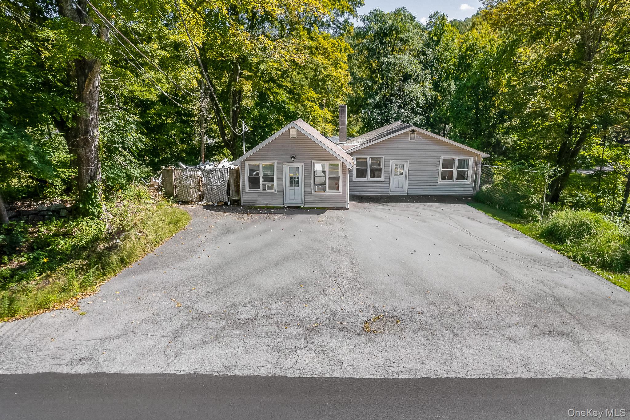 Welome to 46 Oscawana Lake Road, Putnam Valley, NY
