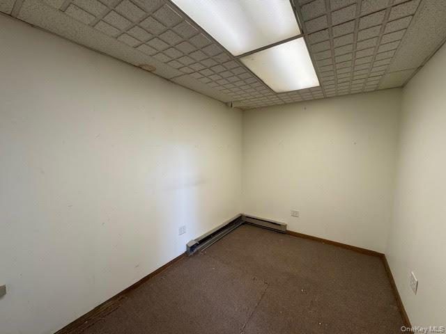 Other view of the second room.