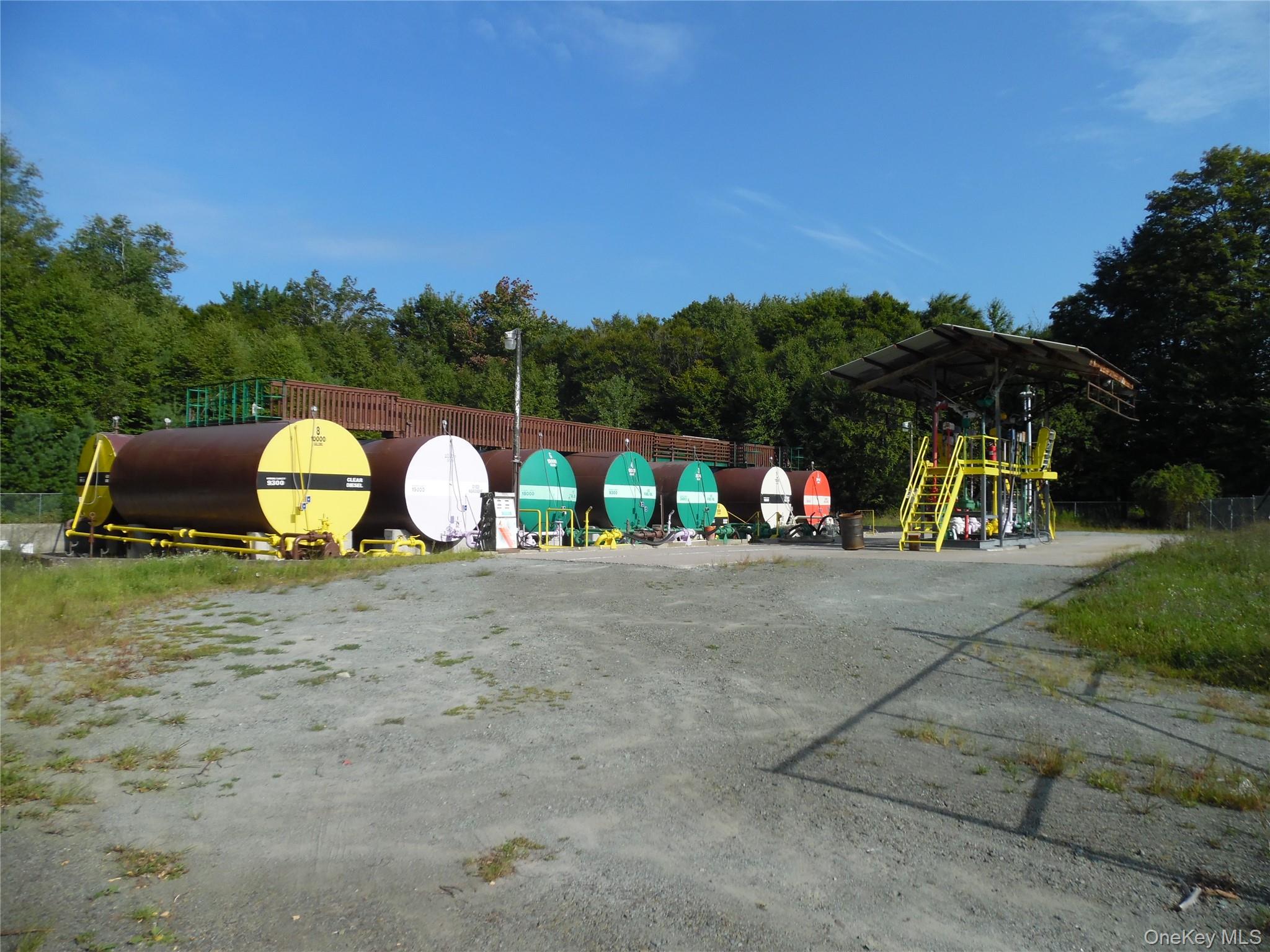 View of home's community
