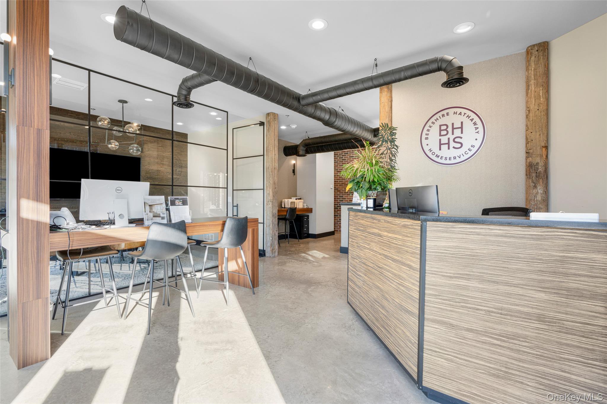 Welcome area with recessed lighting