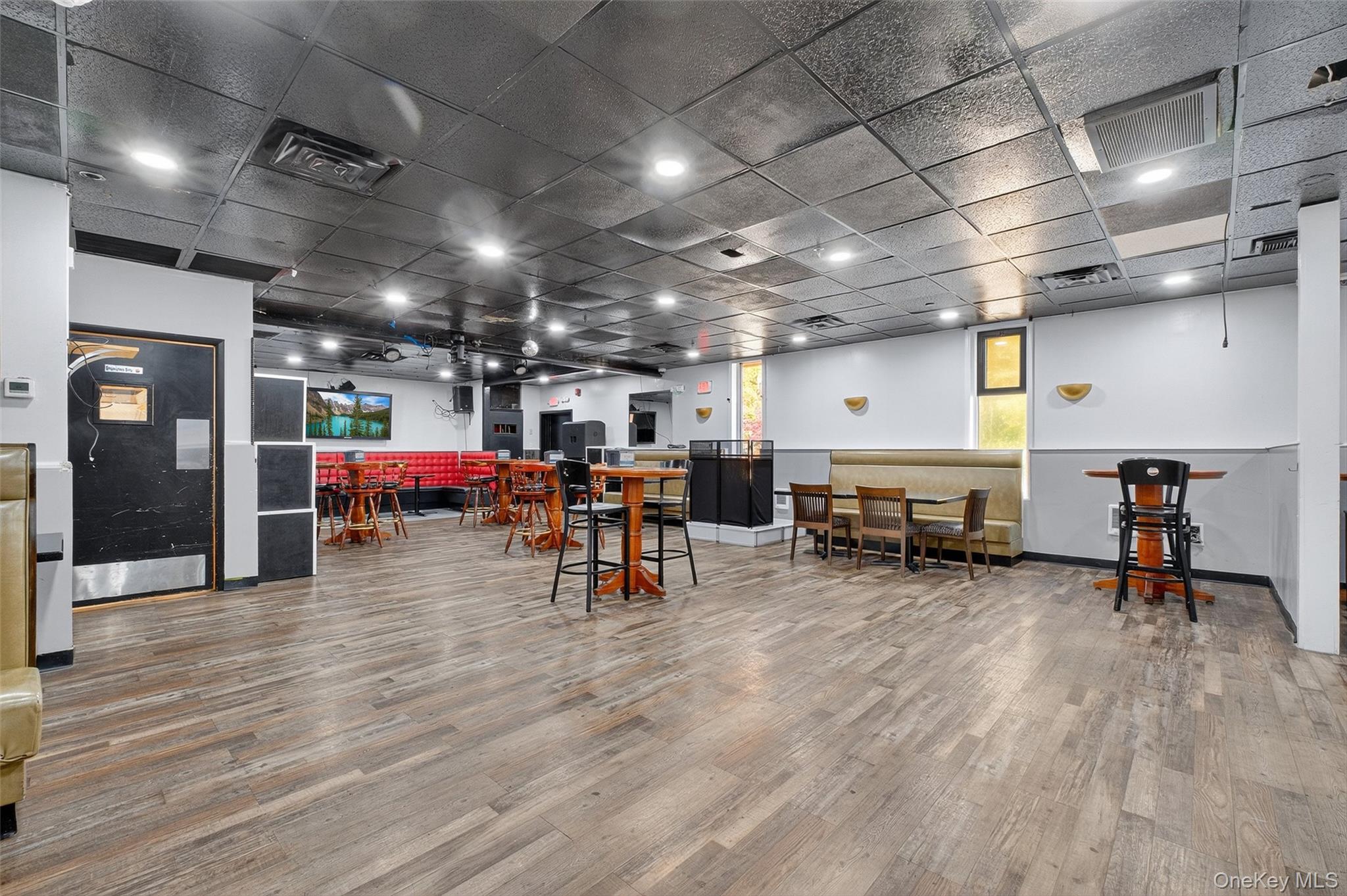 Misc room with a drop ceiling