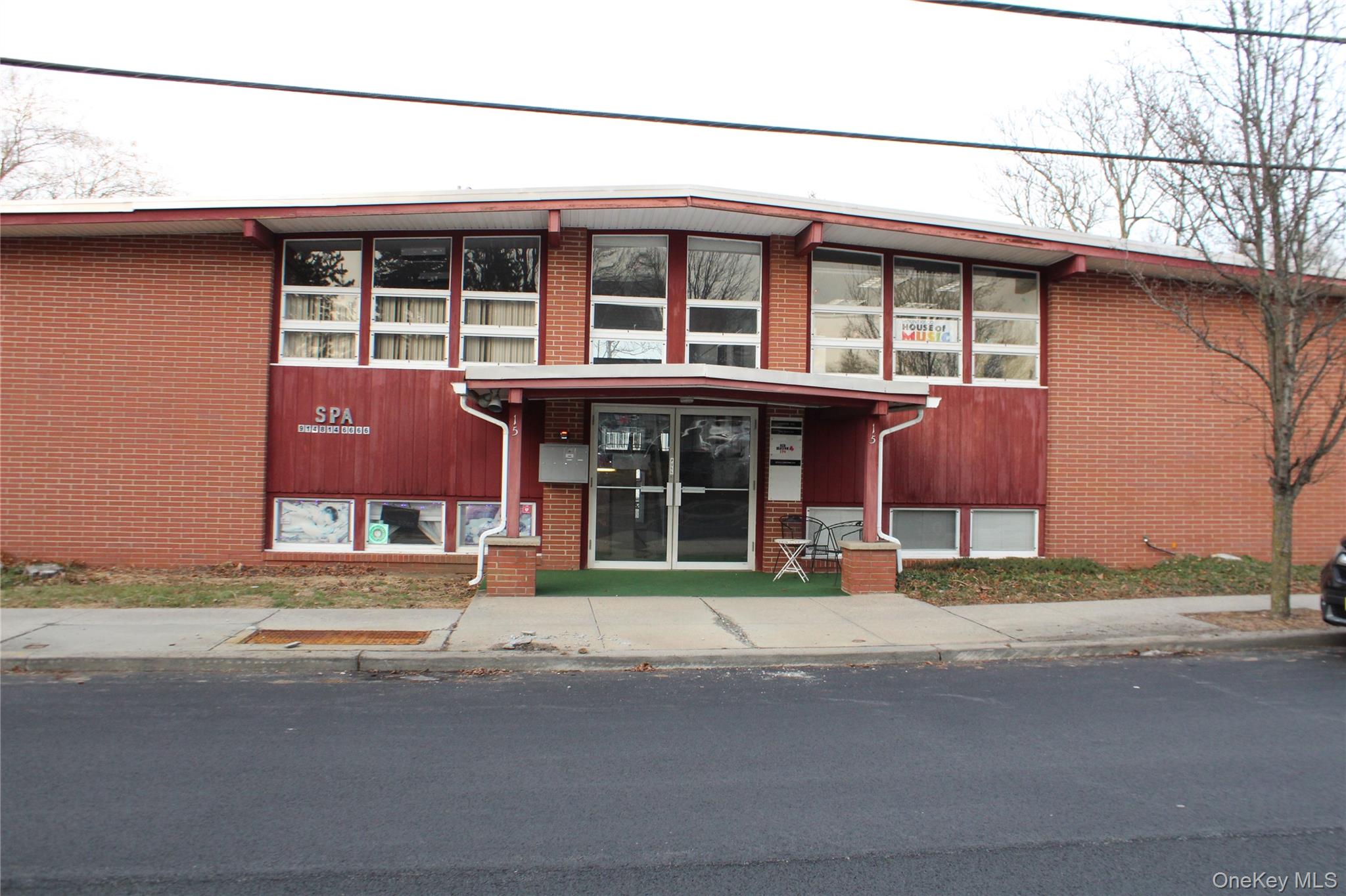 15 Moore Ave. Mt. Kisco