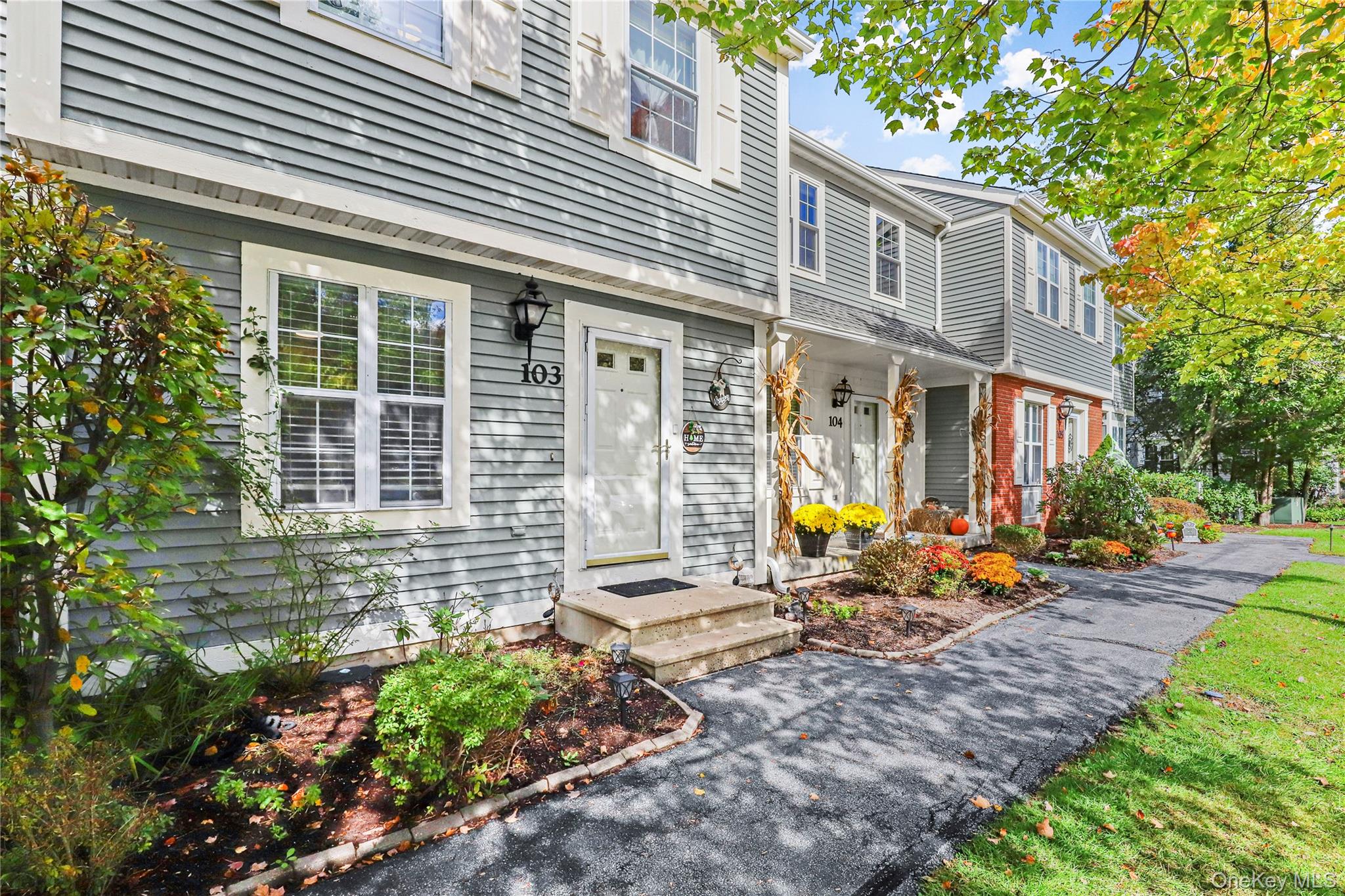 Welcome Home to 103 Twin Brook Ct