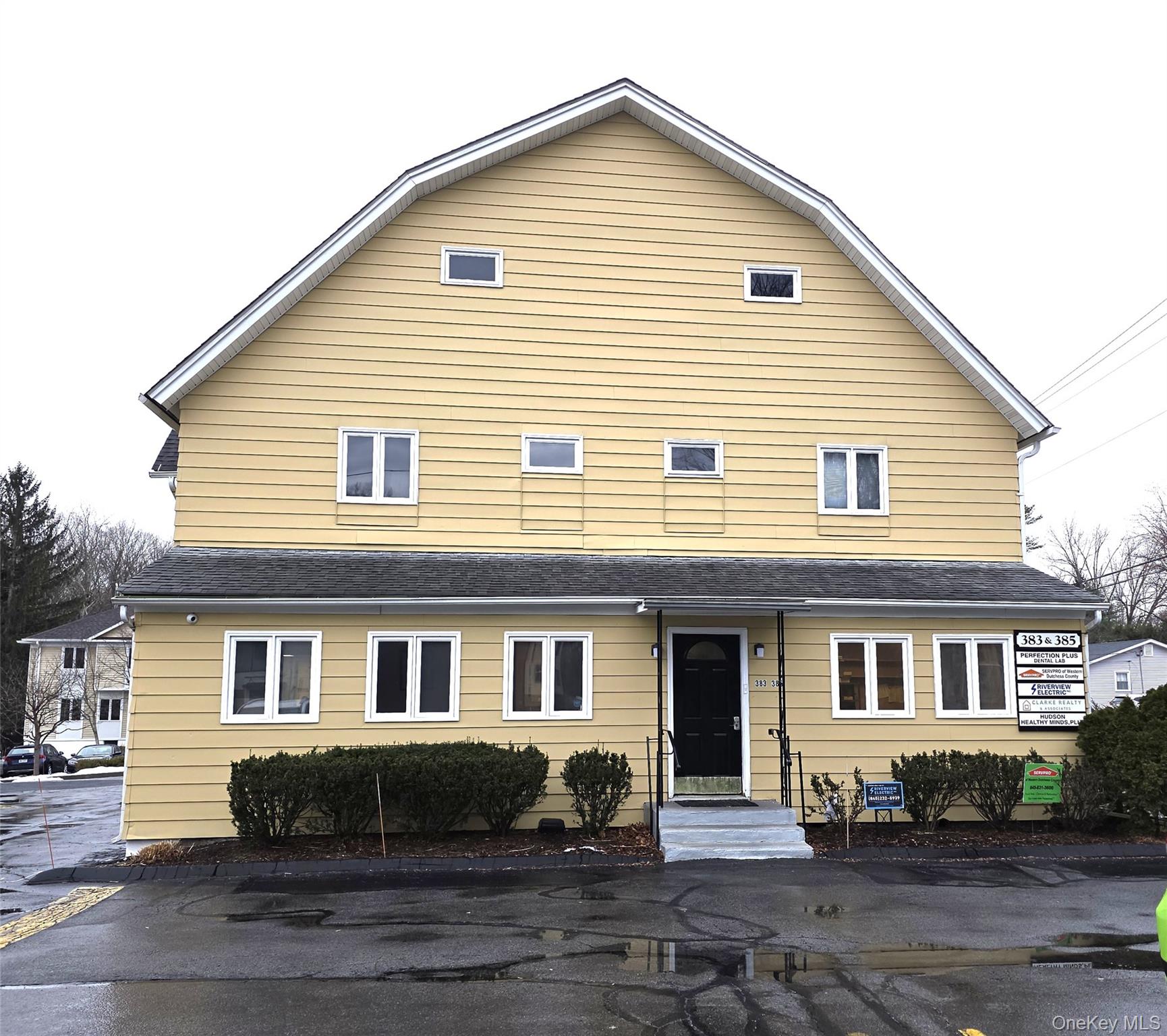 383-385 Hooker Ave., Poughkeepsie Office Rental