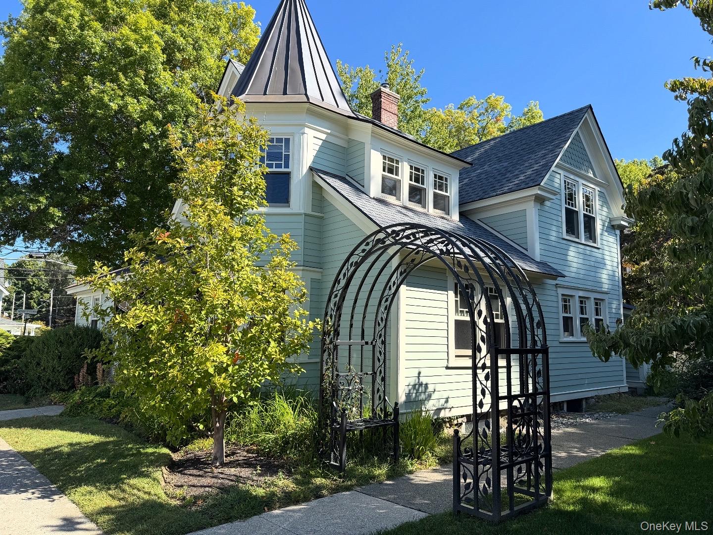 Lovely Village Victorian
