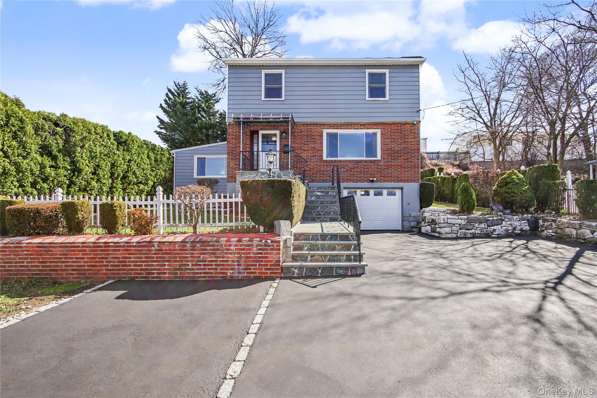 WELCOME to 14 Emerald Place!