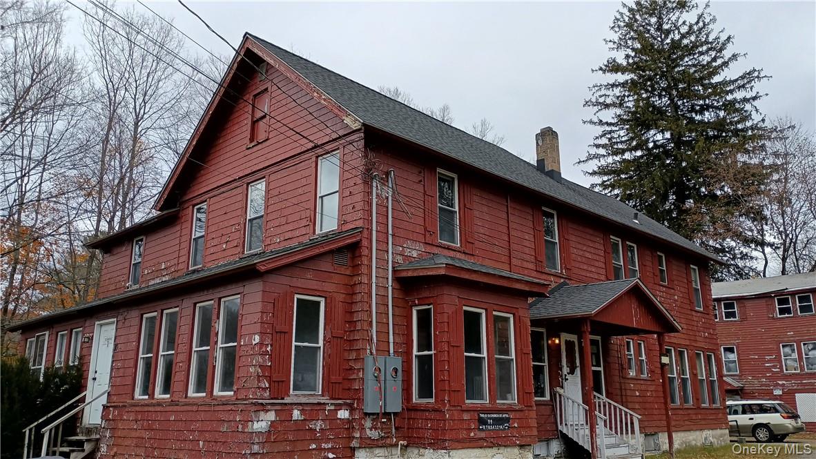 6 unit building