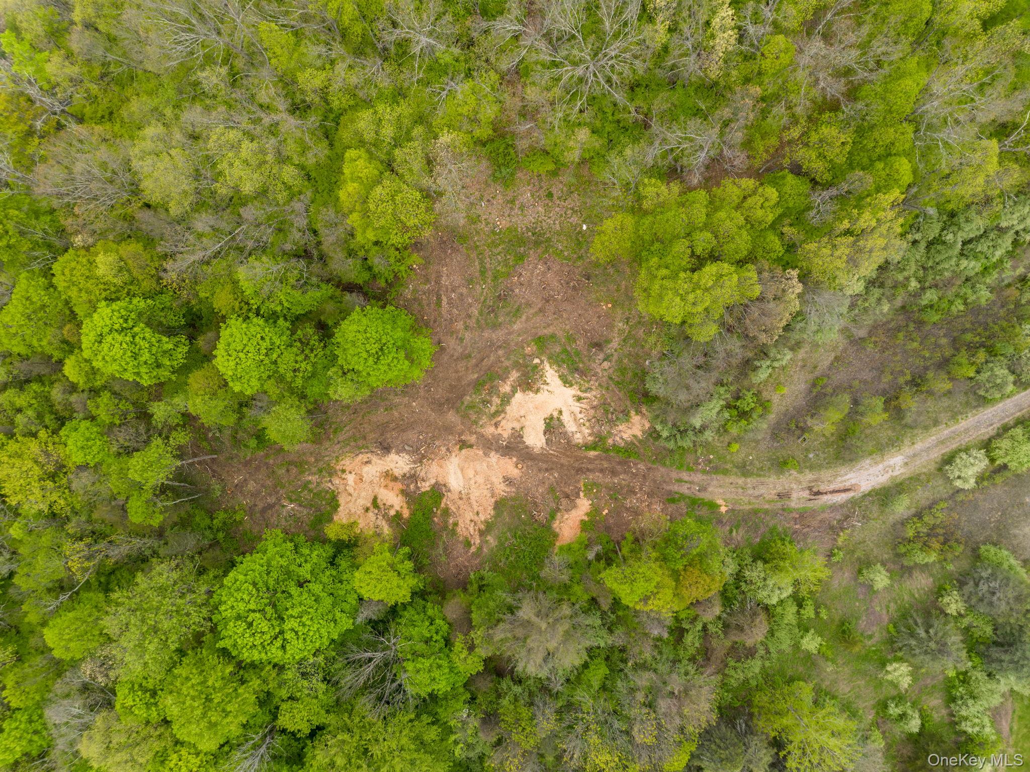 Privately located within Cushman Farms