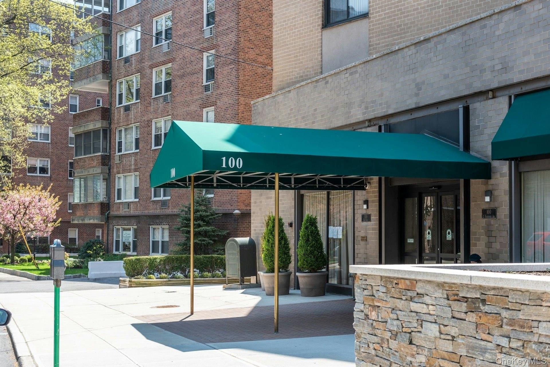 Welcome to 100 E Hartsdale Ave. in the heart of charming Hartsdale village.