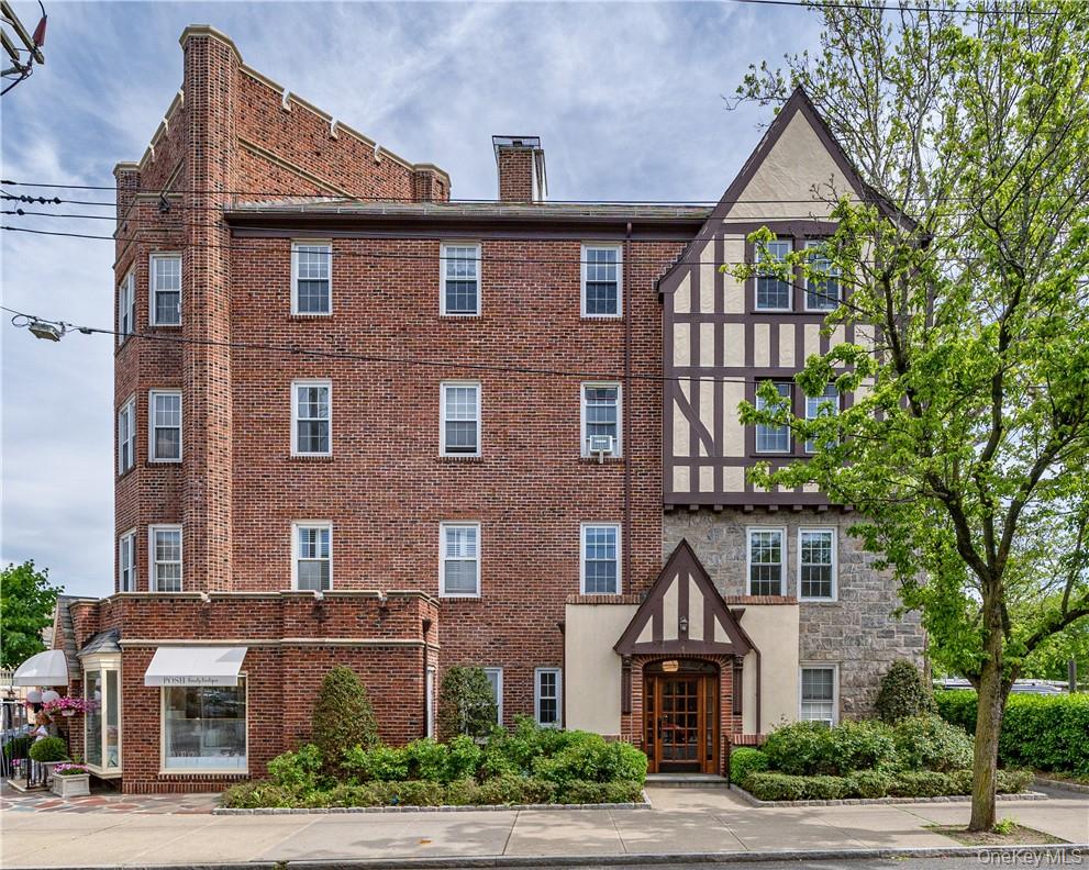 Welcome to Bronxville Village.