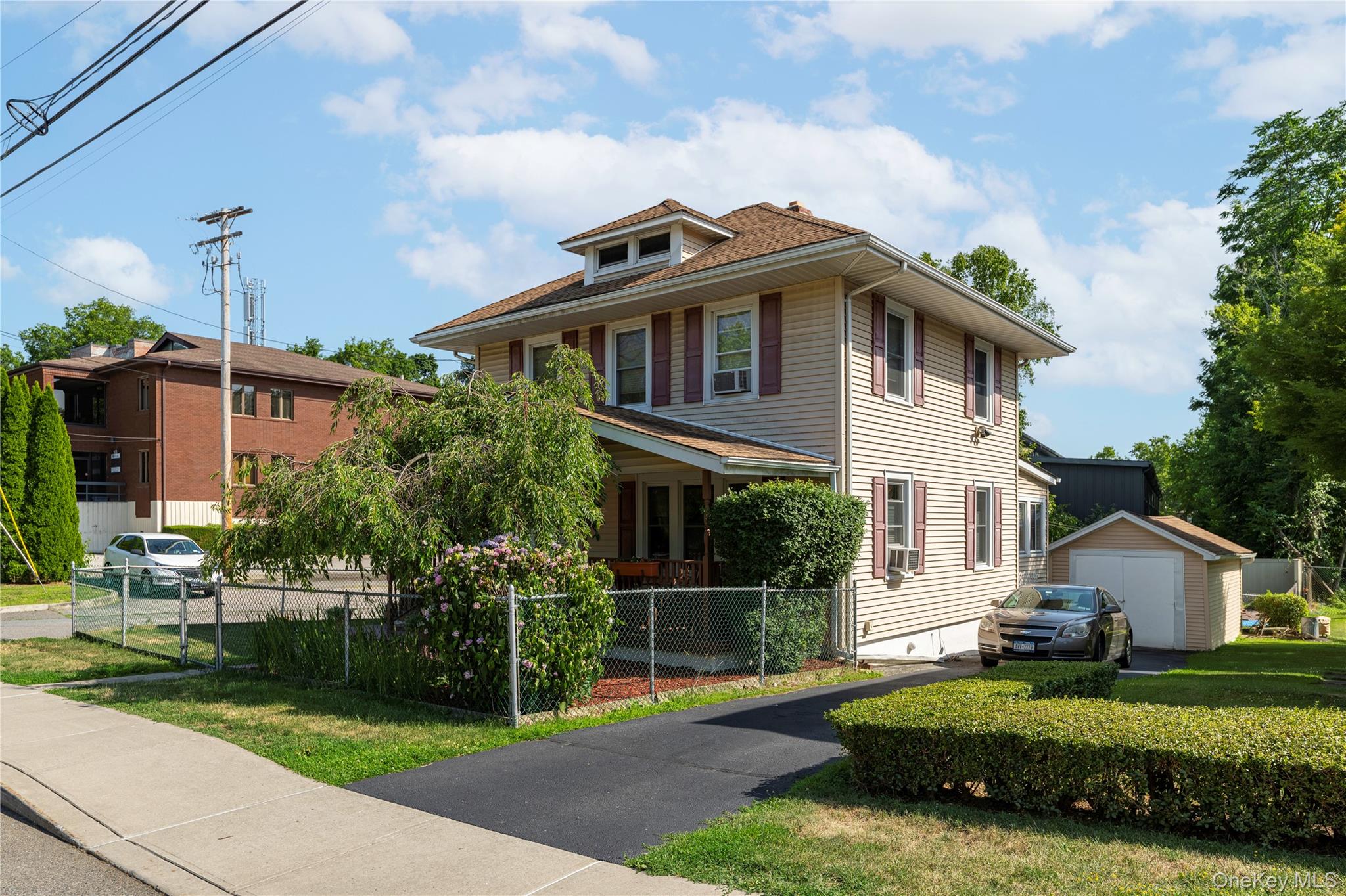 119 Rombout Ave